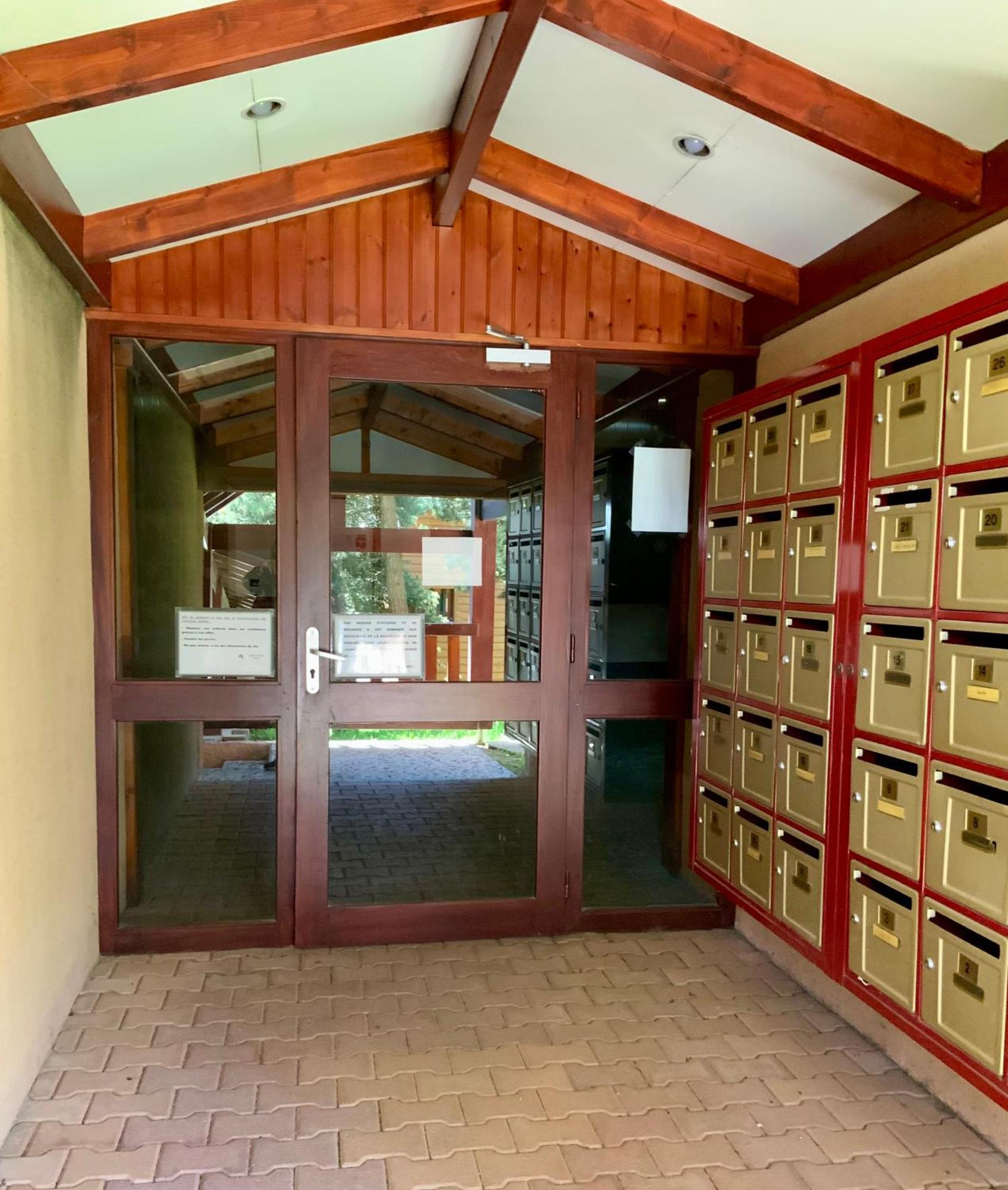 Studio Cabine Chaleureux A Pyrenees 2000 - Wifi Et Parking Prive Bolquere Luaran gambar