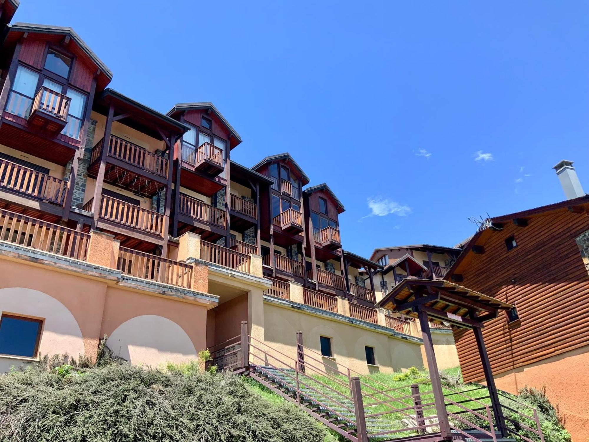 Studio Cabine Chaleureux A Pyrenees 2000 - Wifi Et Parking Prive Bolquere Luaran gambar